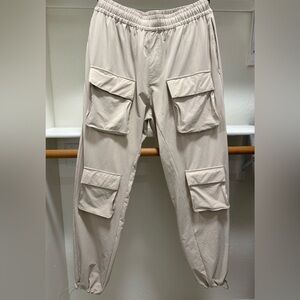 ALO Yoga Men's Light Beige Cargo Joggers with Multiple Flap Pockets